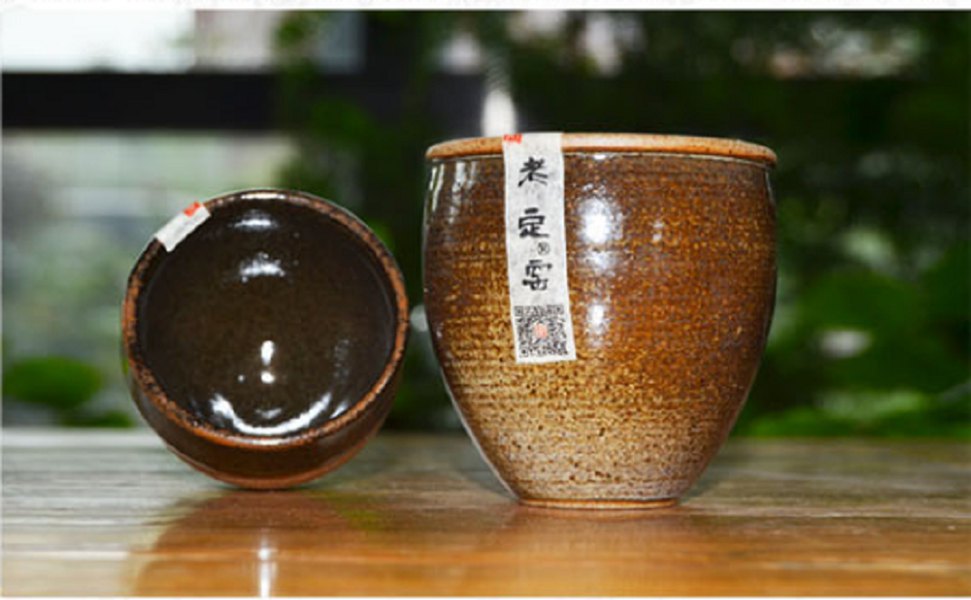 大宋定窯設(shè)計(jì)的小甕杯，頗具復(fù)古風(fēng)